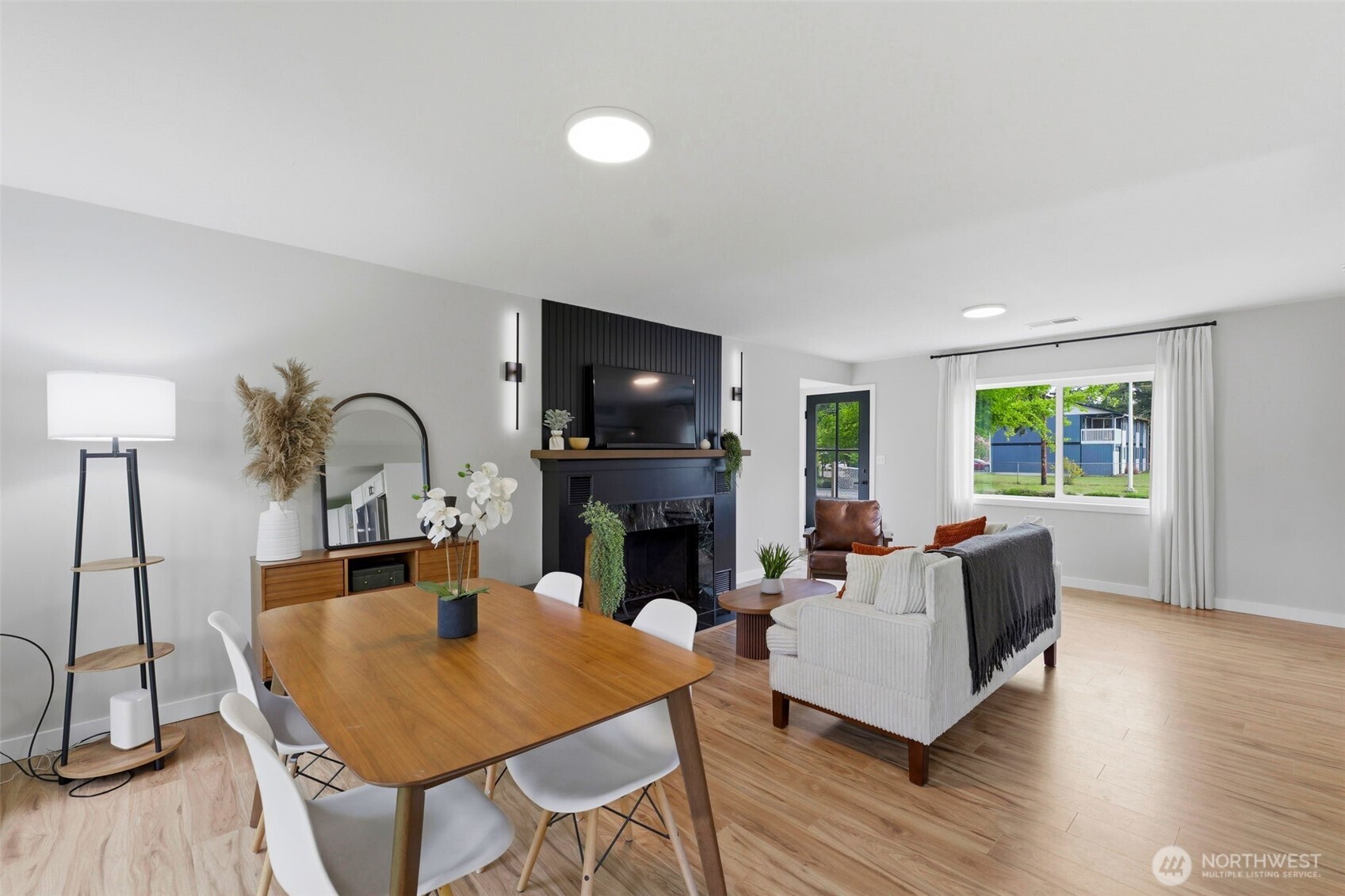8905 Veterans Drive SW, Lakewood, WA 98498