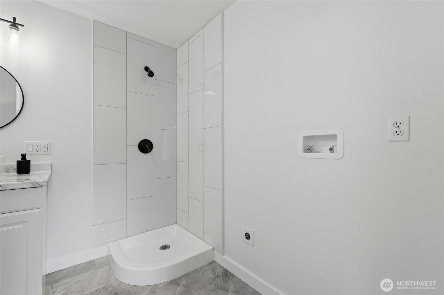 8905 Veterans Drive SW, Lakewood, WA 98498