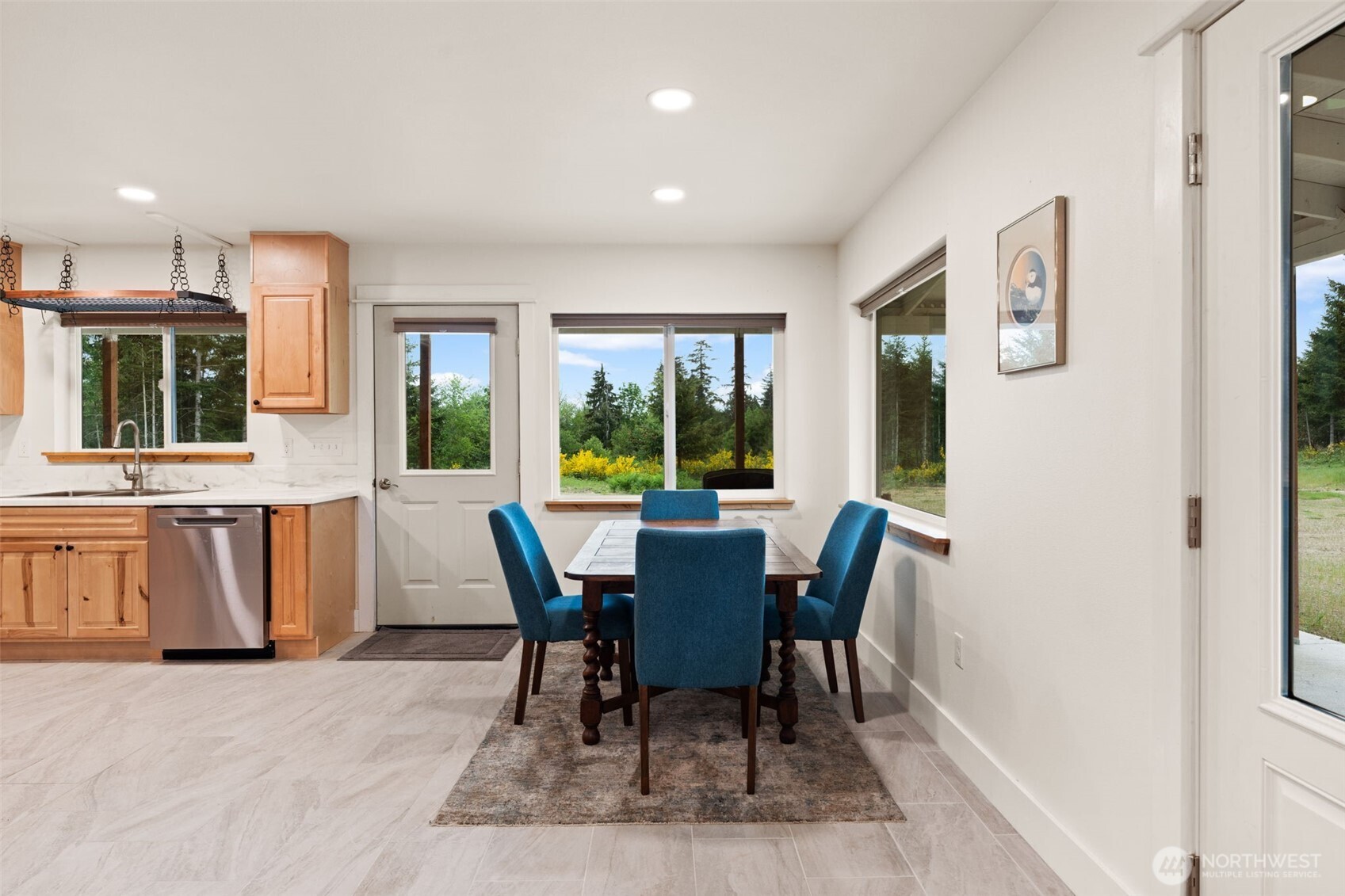 1363 E Crestview Drive , Shelton, WA 98584