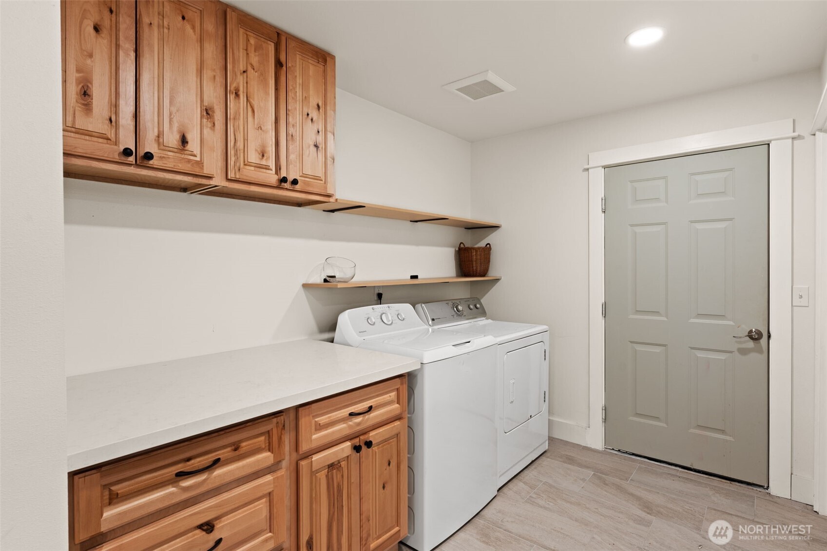 1363 E Crestview Drive , Shelton, WA 98584