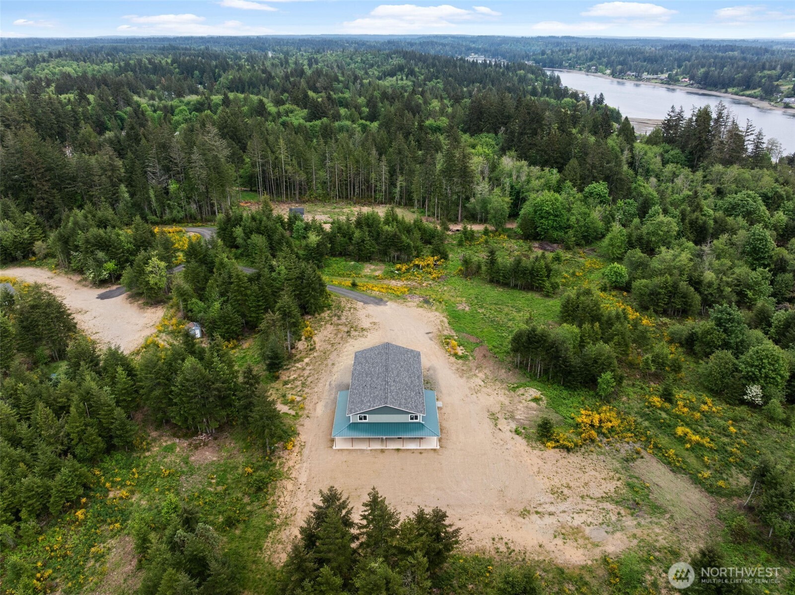 1363 E Crestview Drive , Shelton, WA 98584