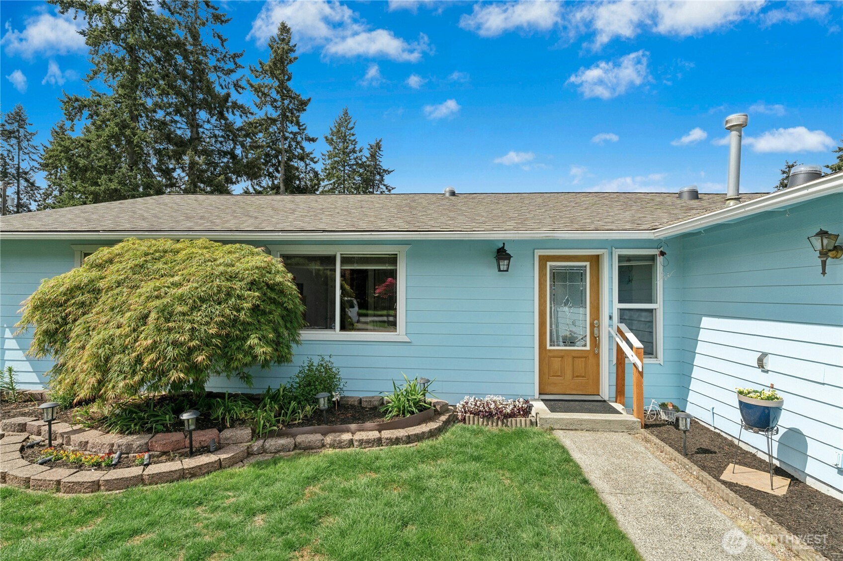 18204 59th Place W, Lynnwood, WA 98037