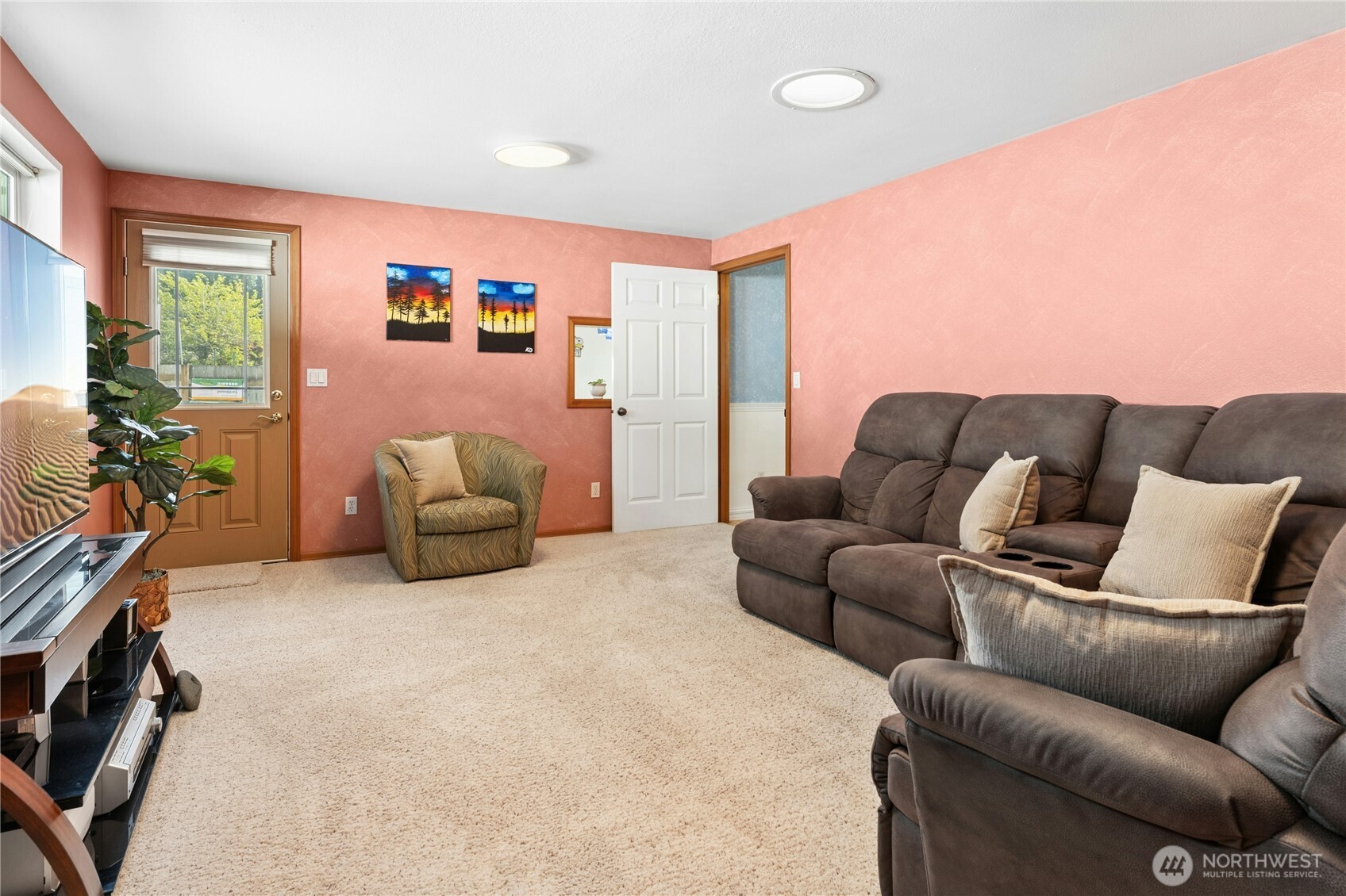 18204 59th Place W, Lynnwood, WA 98037