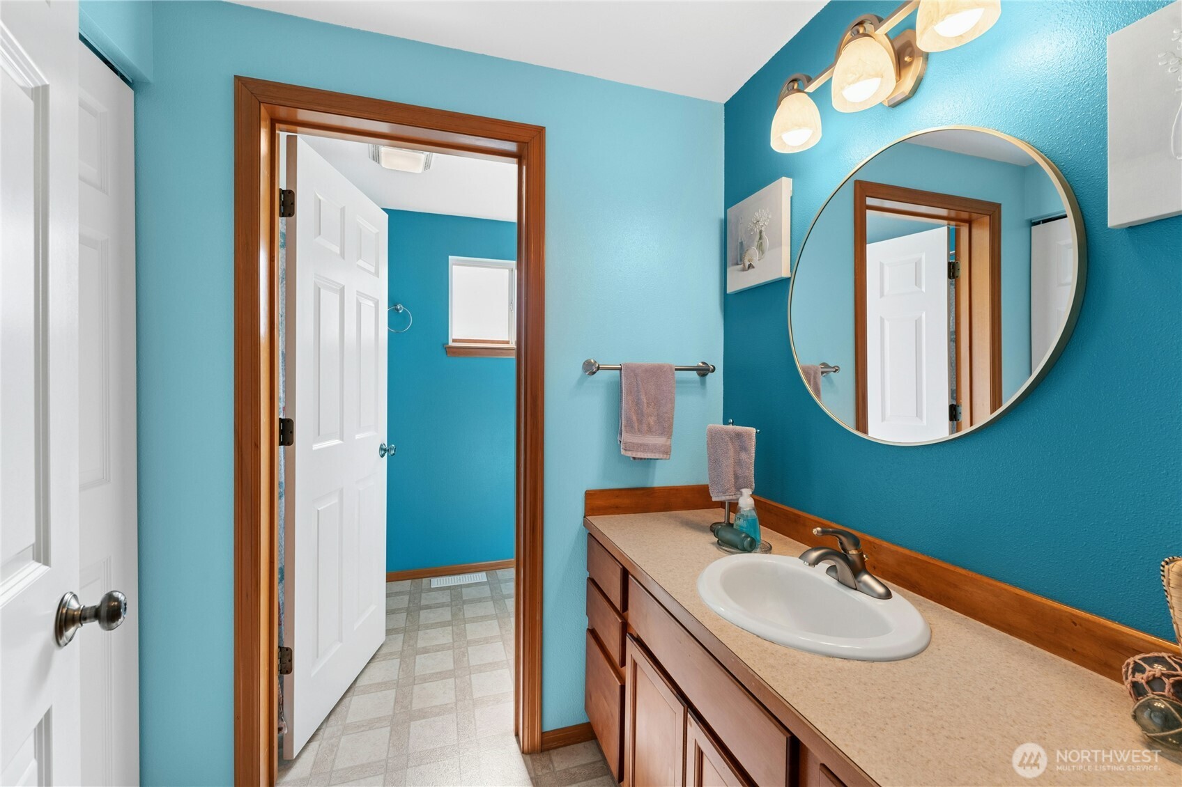 18204 59th Place W, Lynnwood, WA 98037