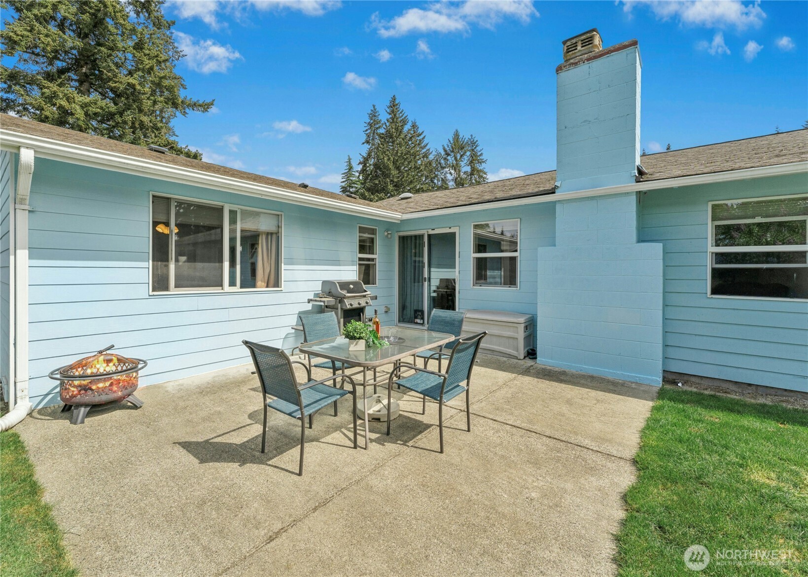 18204 59th Place W, Lynnwood, WA 98037