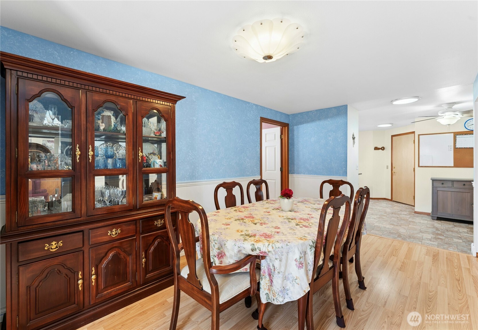 18204 59th Place W, Lynnwood, WA 98037