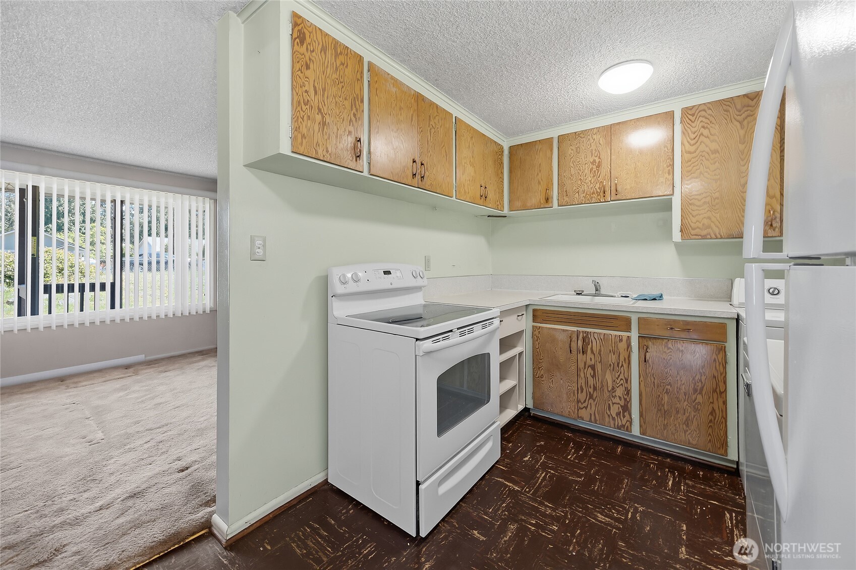 21606 54th Avenue W, Mountlake Terrace, WA 98043