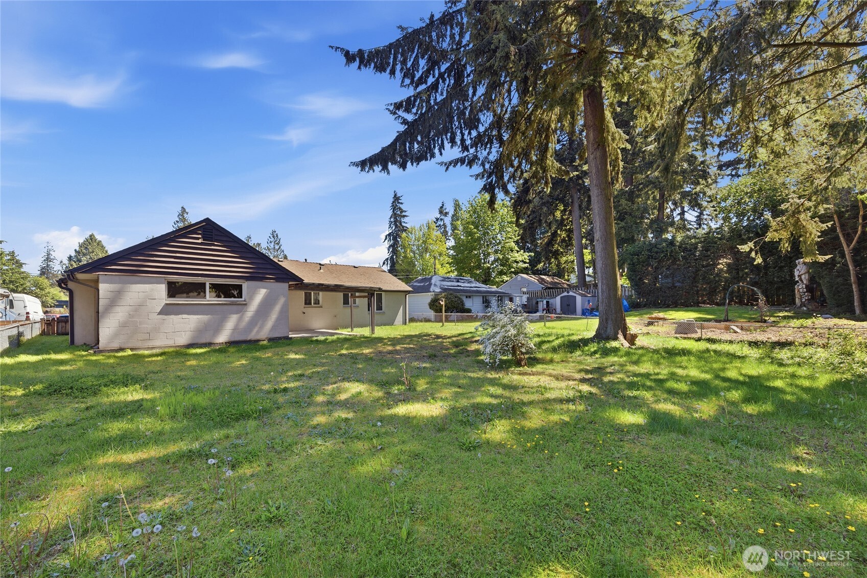 21606 54th Avenue W, Mountlake Terrace, WA 98043