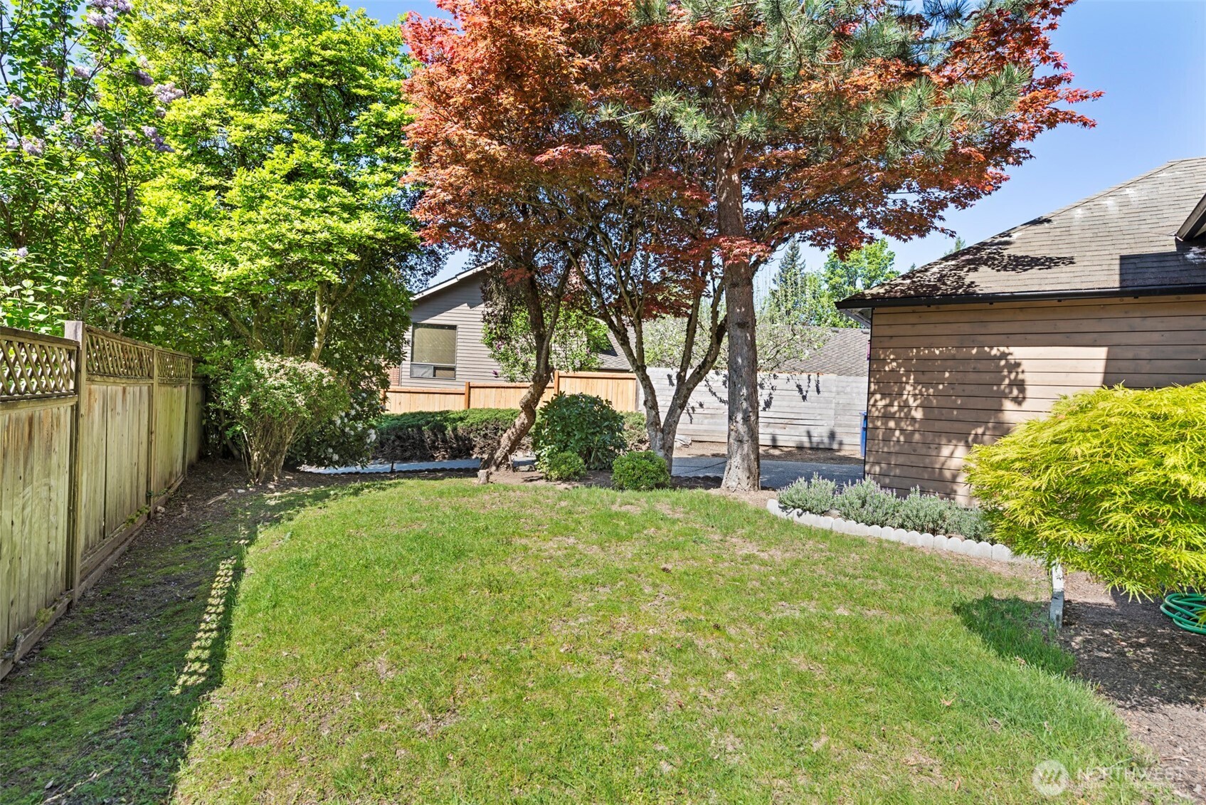 14824 104th Avenue NE, Bothell, WA 98011