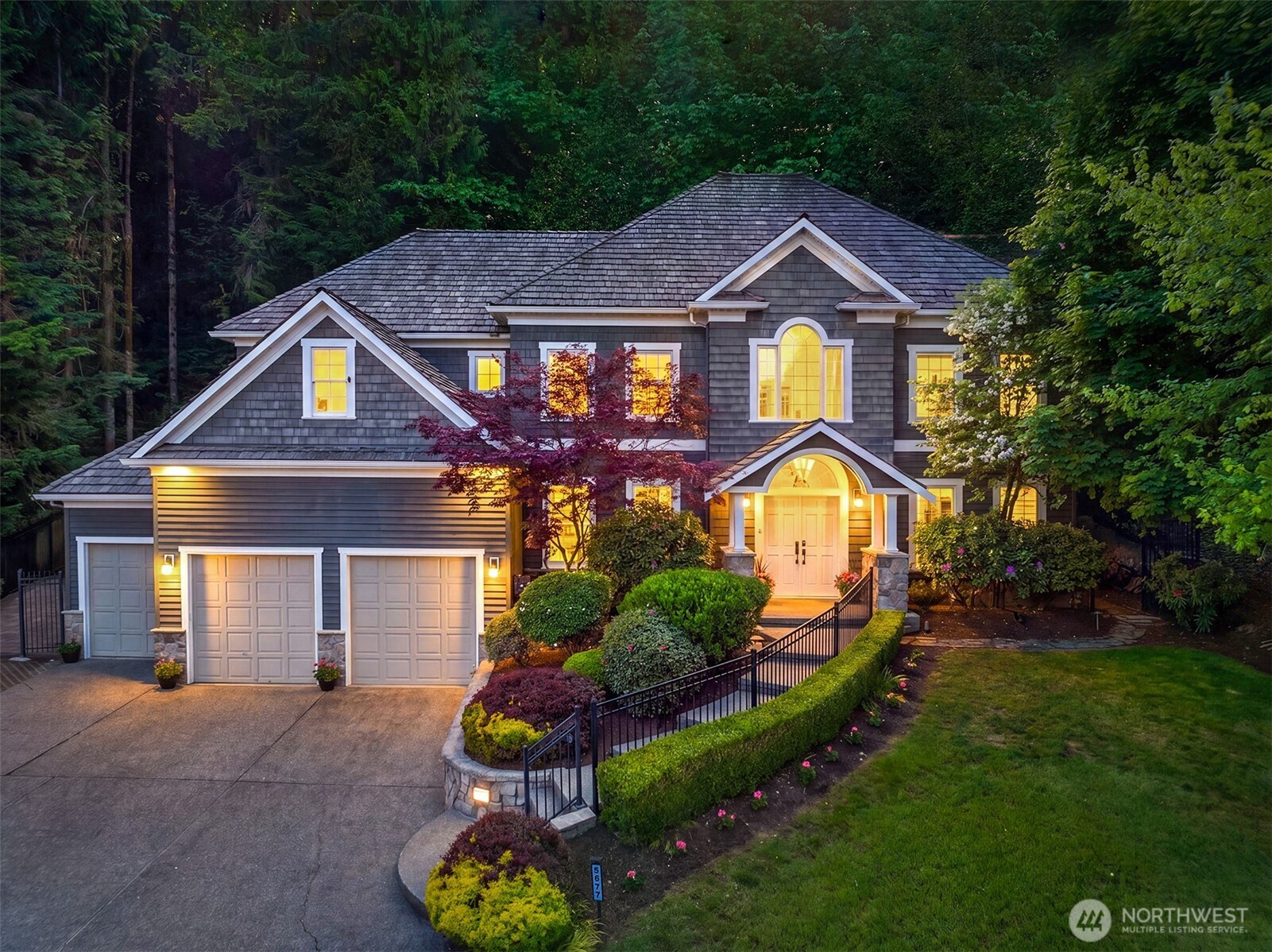 5677 193rd Place SE , Issaquah, WA 98027
