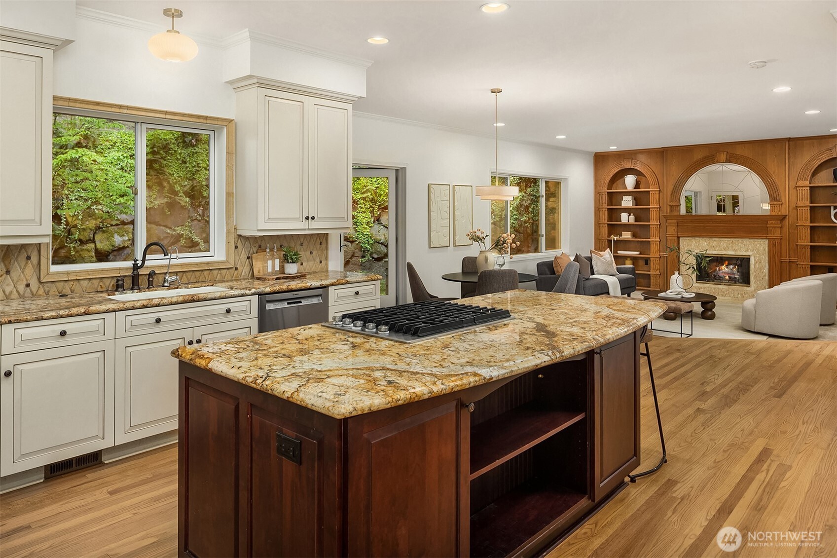 5677 193rd Place SE , Issaquah, WA 98027