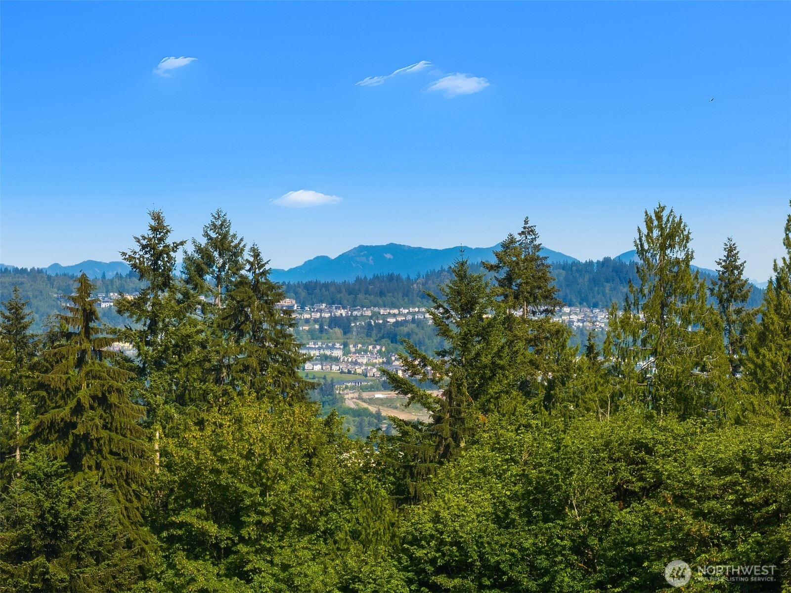 5677 193rd Place SE , Issaquah, WA 98027