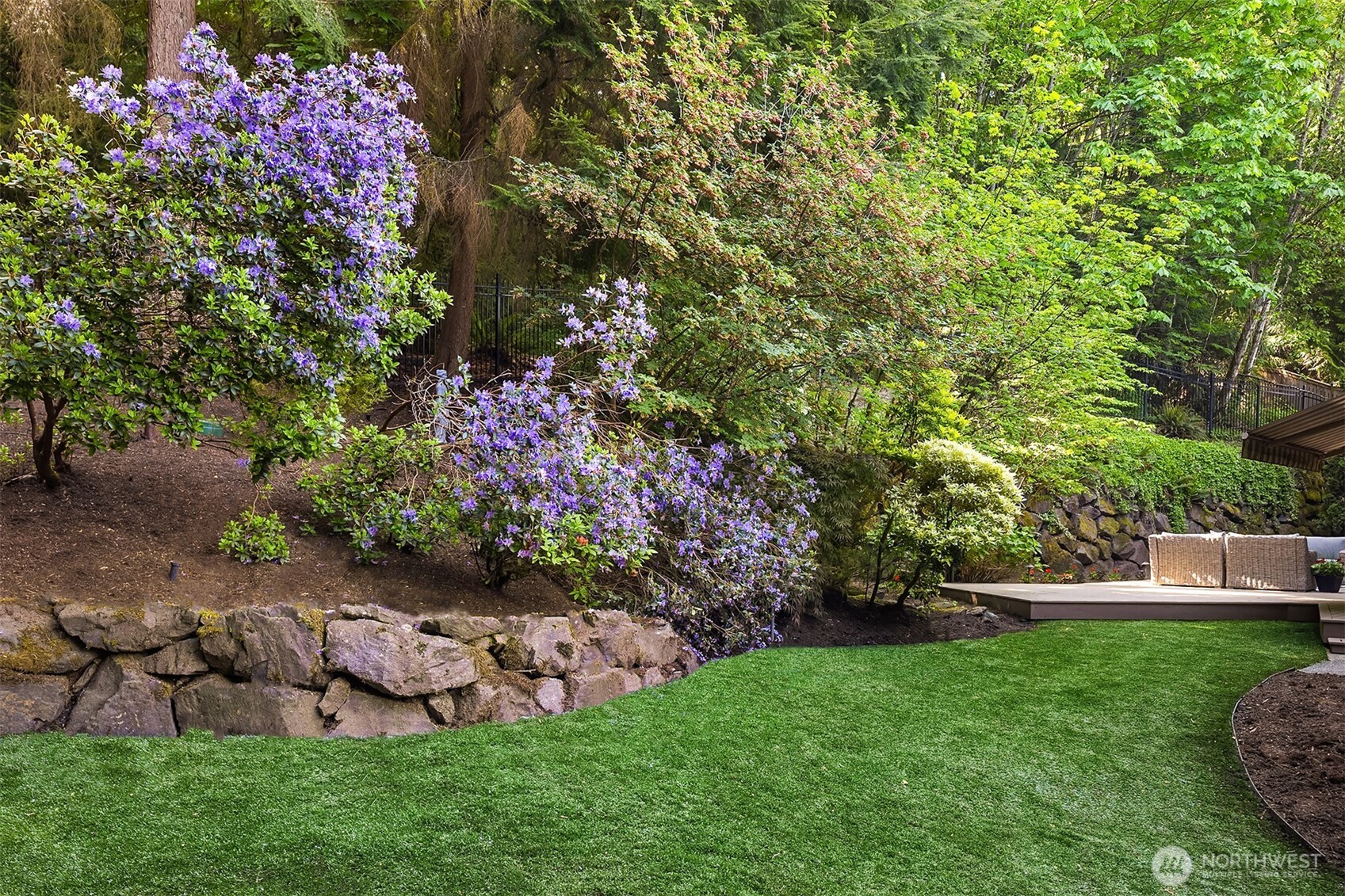 5677 193rd Place SE , Issaquah, WA 98027