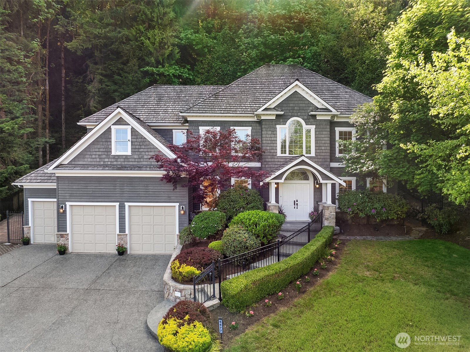 5677 193rd Place SE , Issaquah, WA 98027