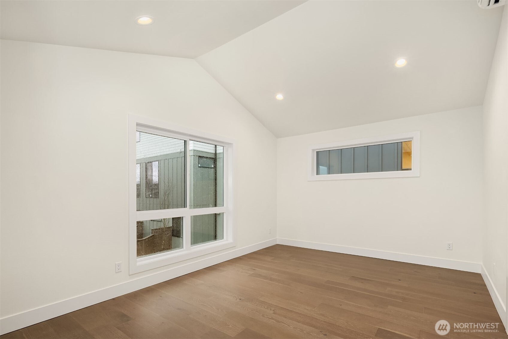 4411 2nd Avenue NE, Seattle, WA 98105