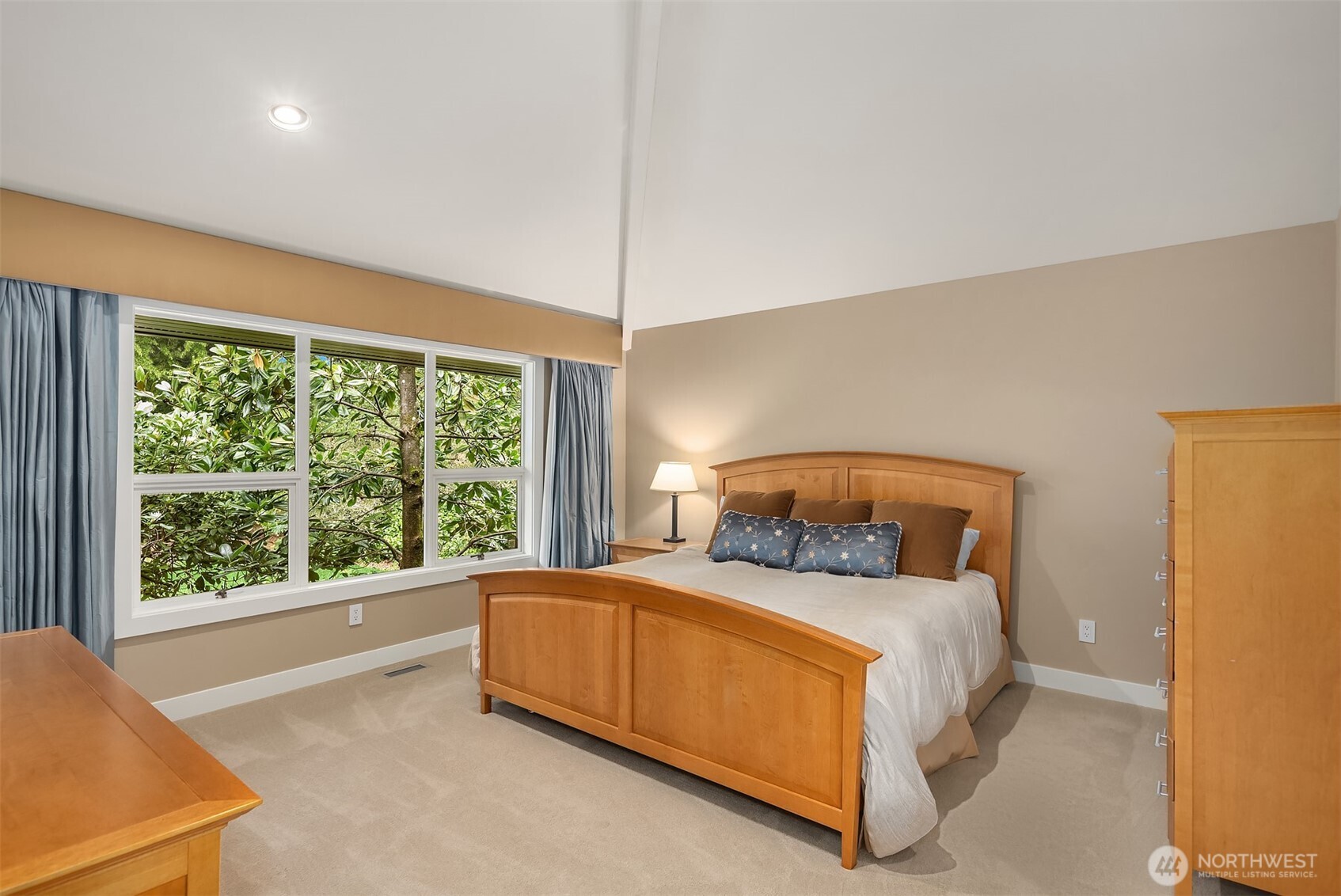 3908 142nd Place NE, Bellevue, WA 98007