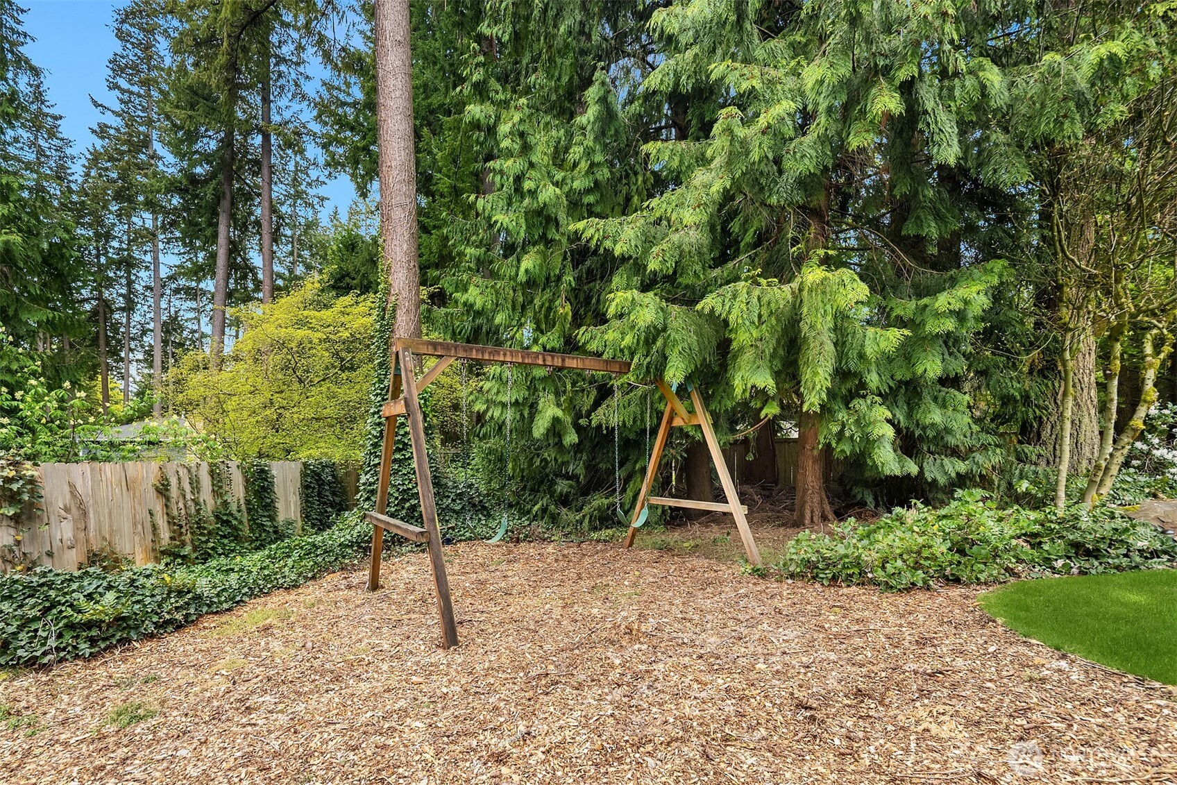3908 142nd Place NE, Bellevue, WA 98007