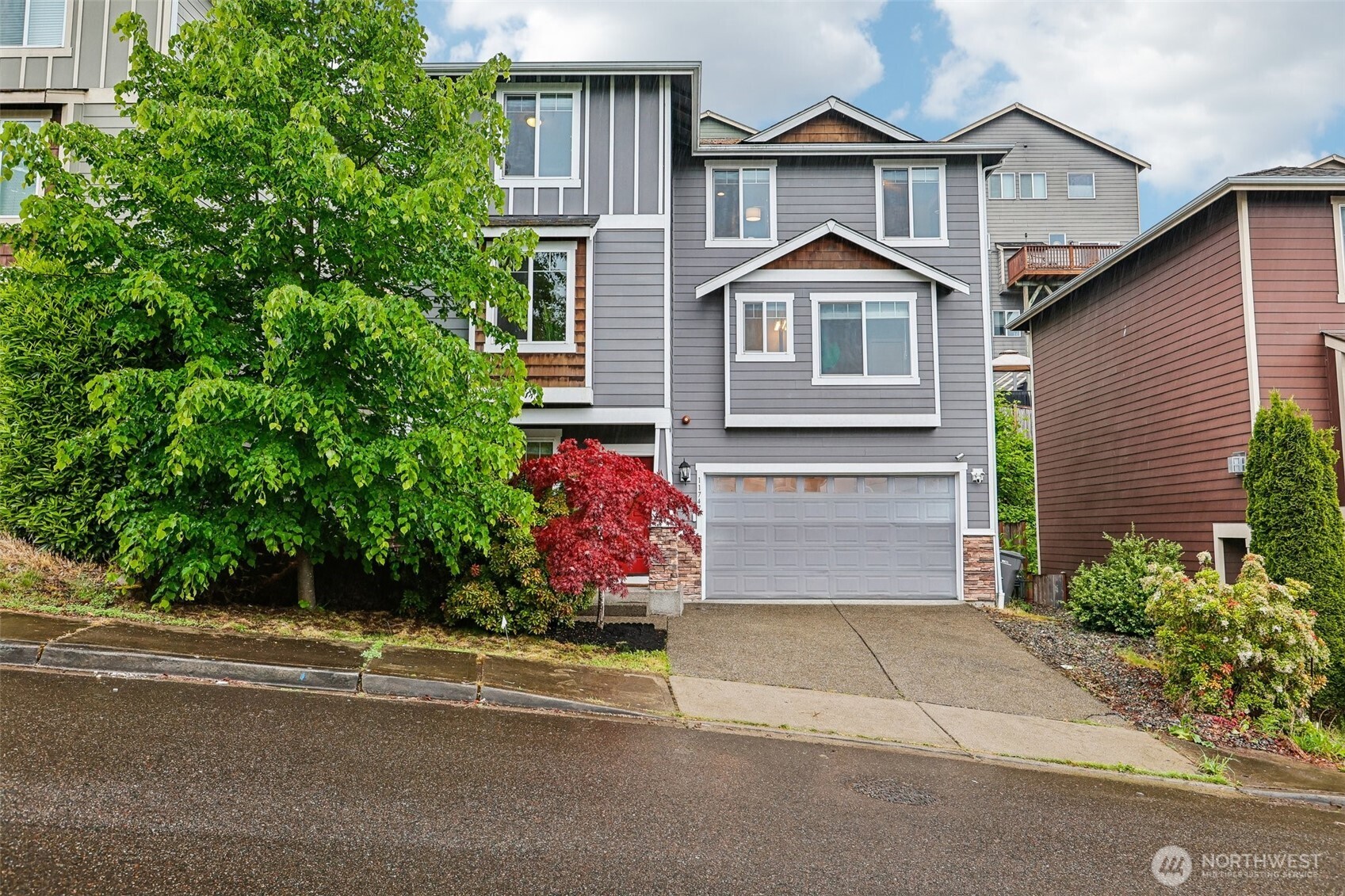 11747 64th Lane S, Seattle, WA 98178-2918