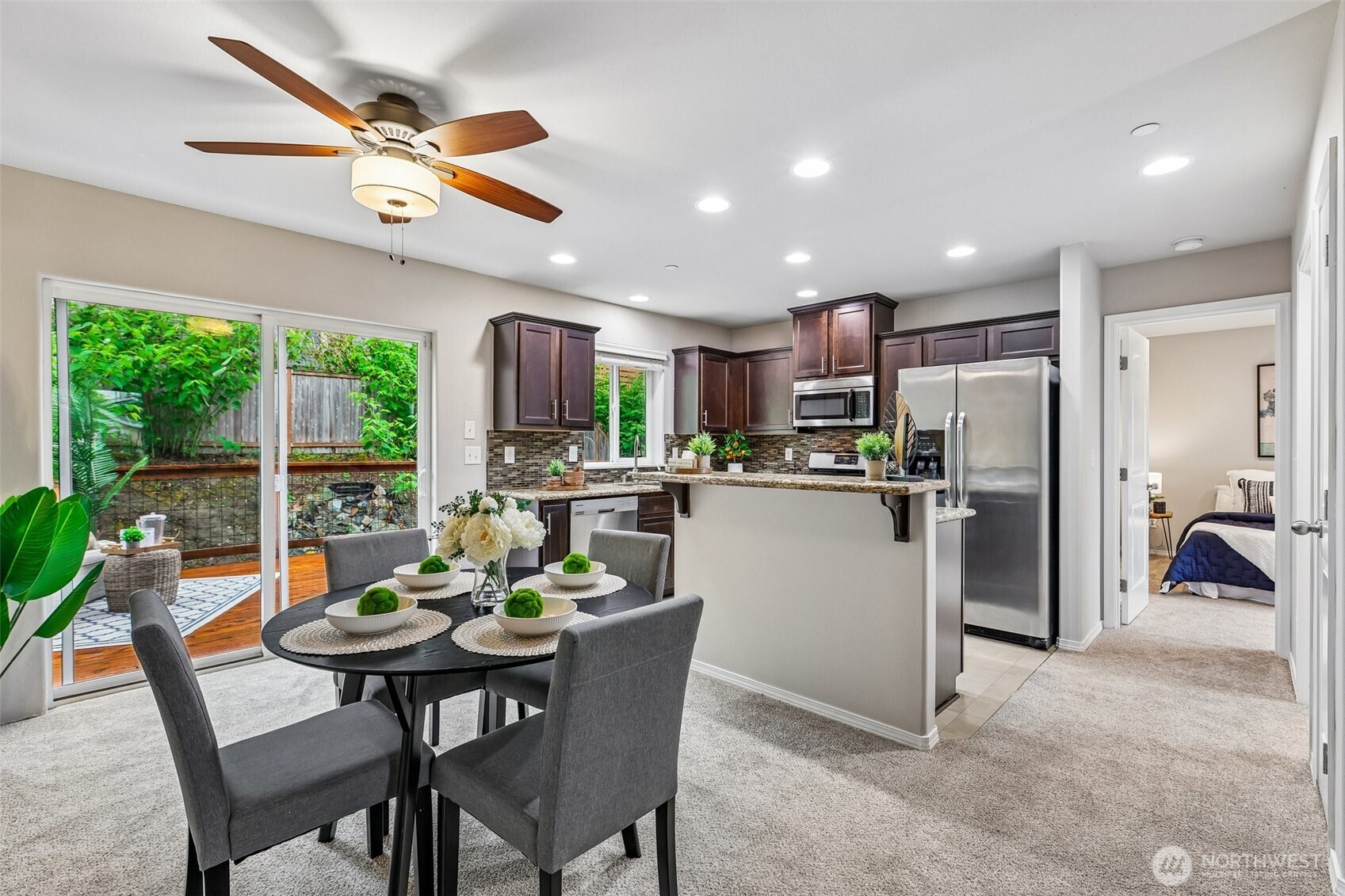 11747 64th Lane S, Seattle, WA 98178-2918