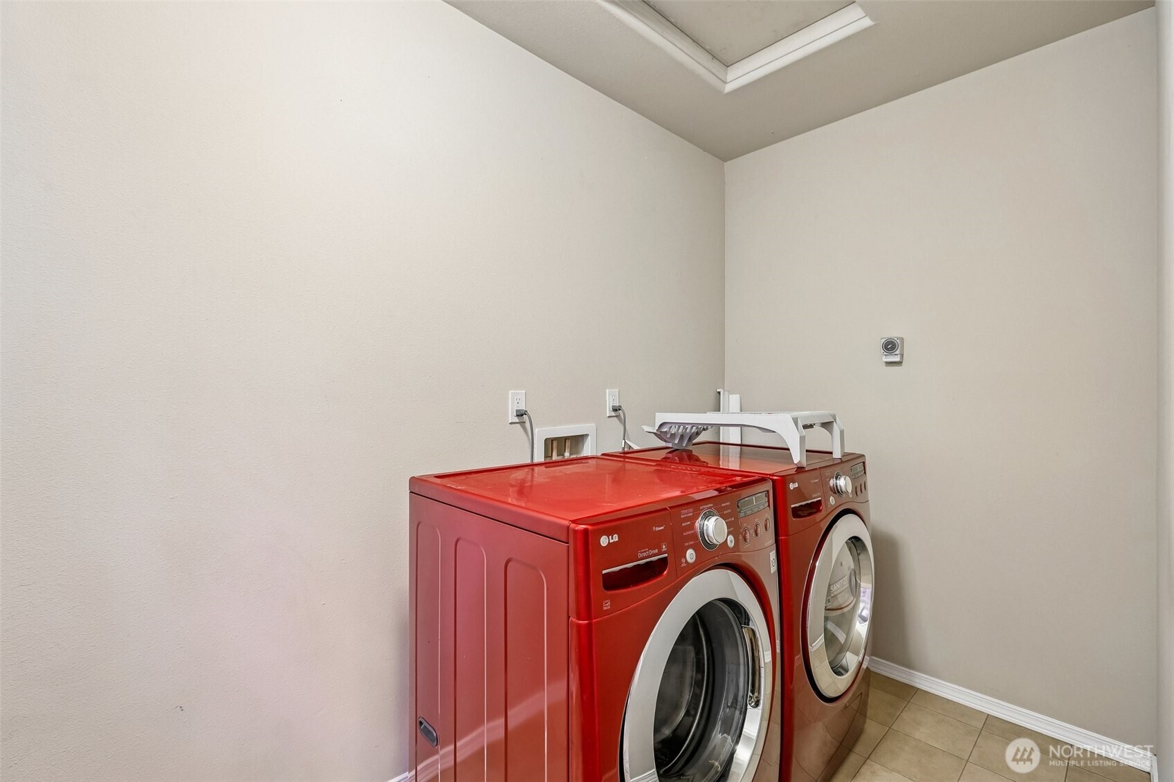 11747 64th Lane S, Seattle, WA 98178-2918