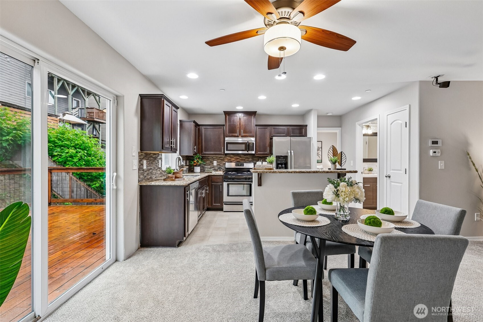 11747 64th Lane S, Seattle, WA 98178-2918