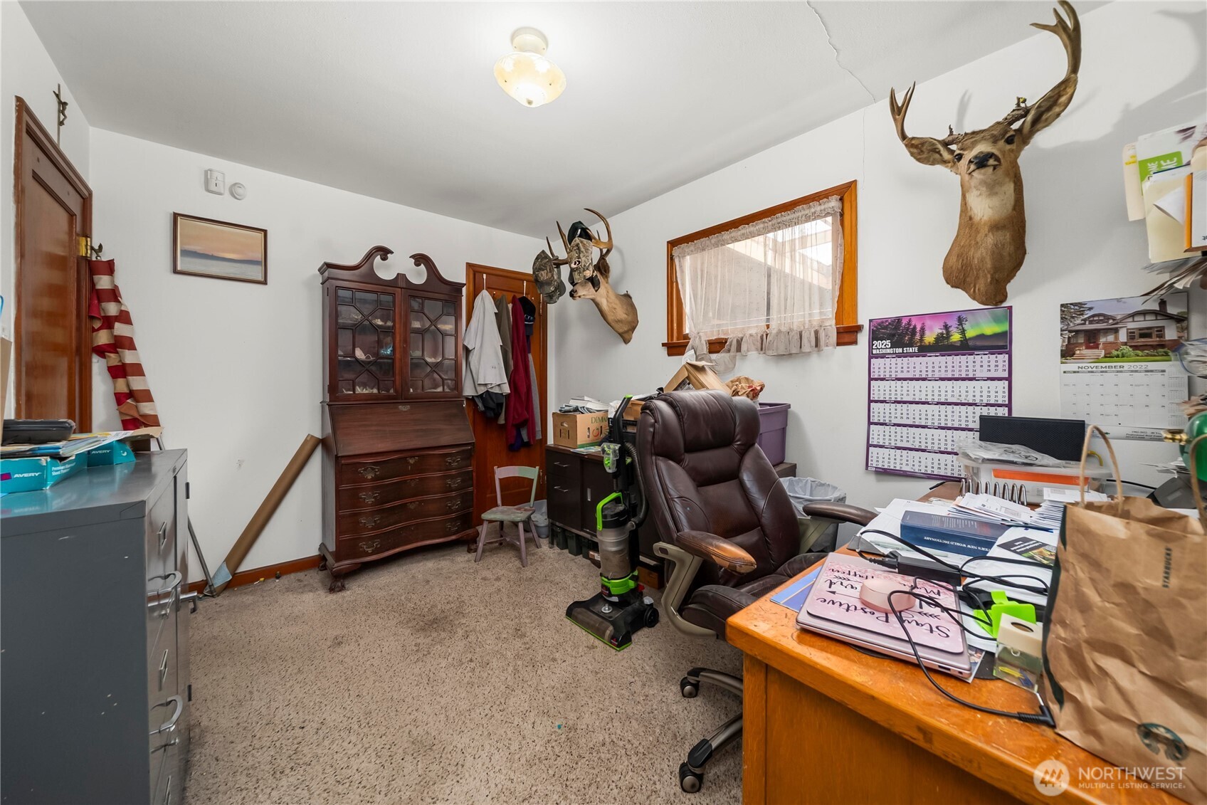 8446 E B Street , Tacoma, WA 98445-2224