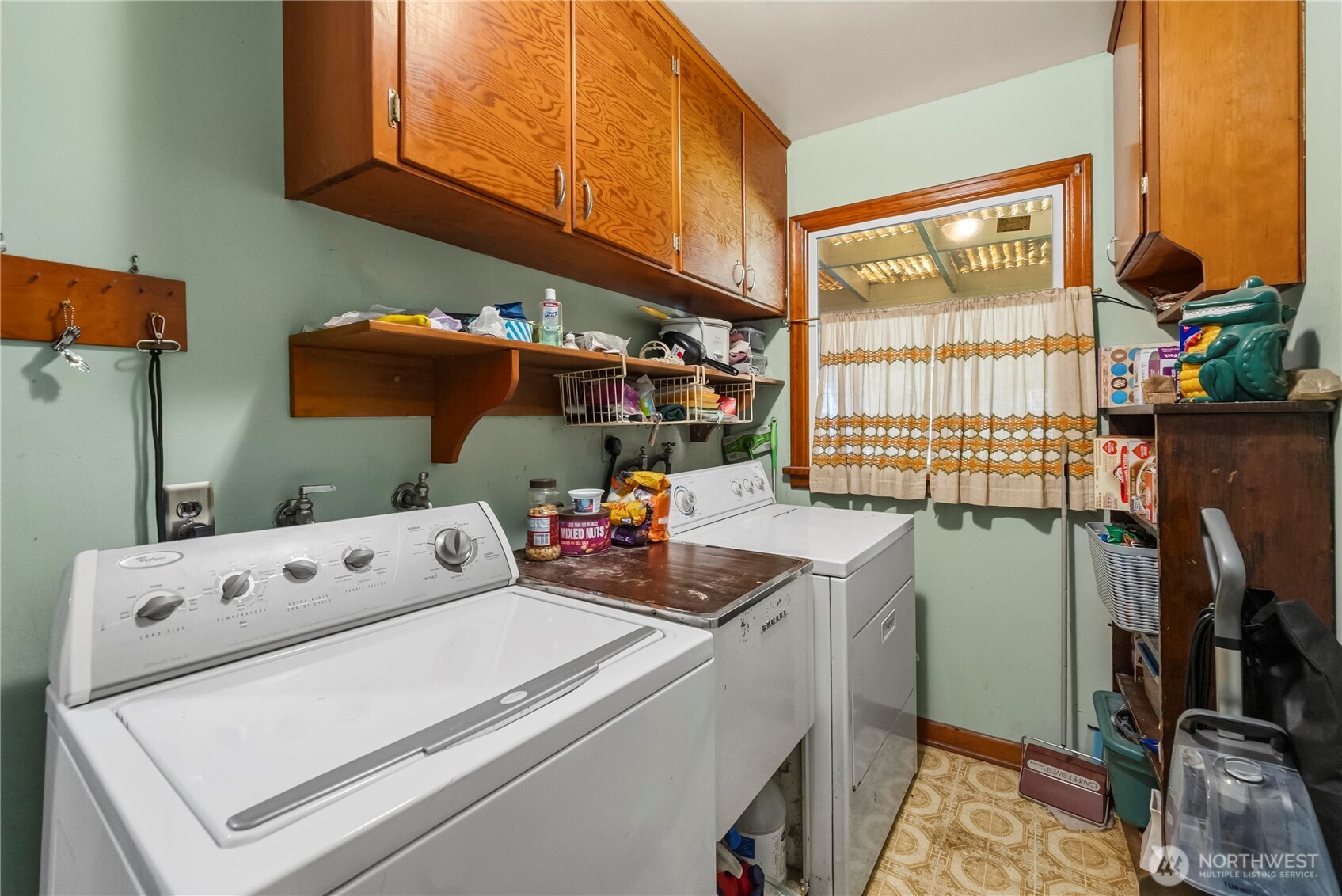 8446 E B Street , Tacoma, WA 98445-2224