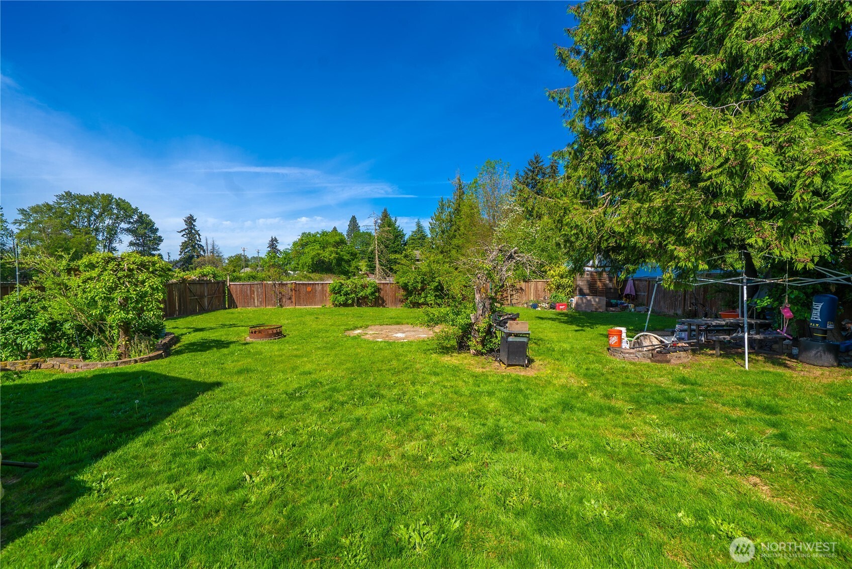 8446 E B Street , Tacoma, WA 98445-2224