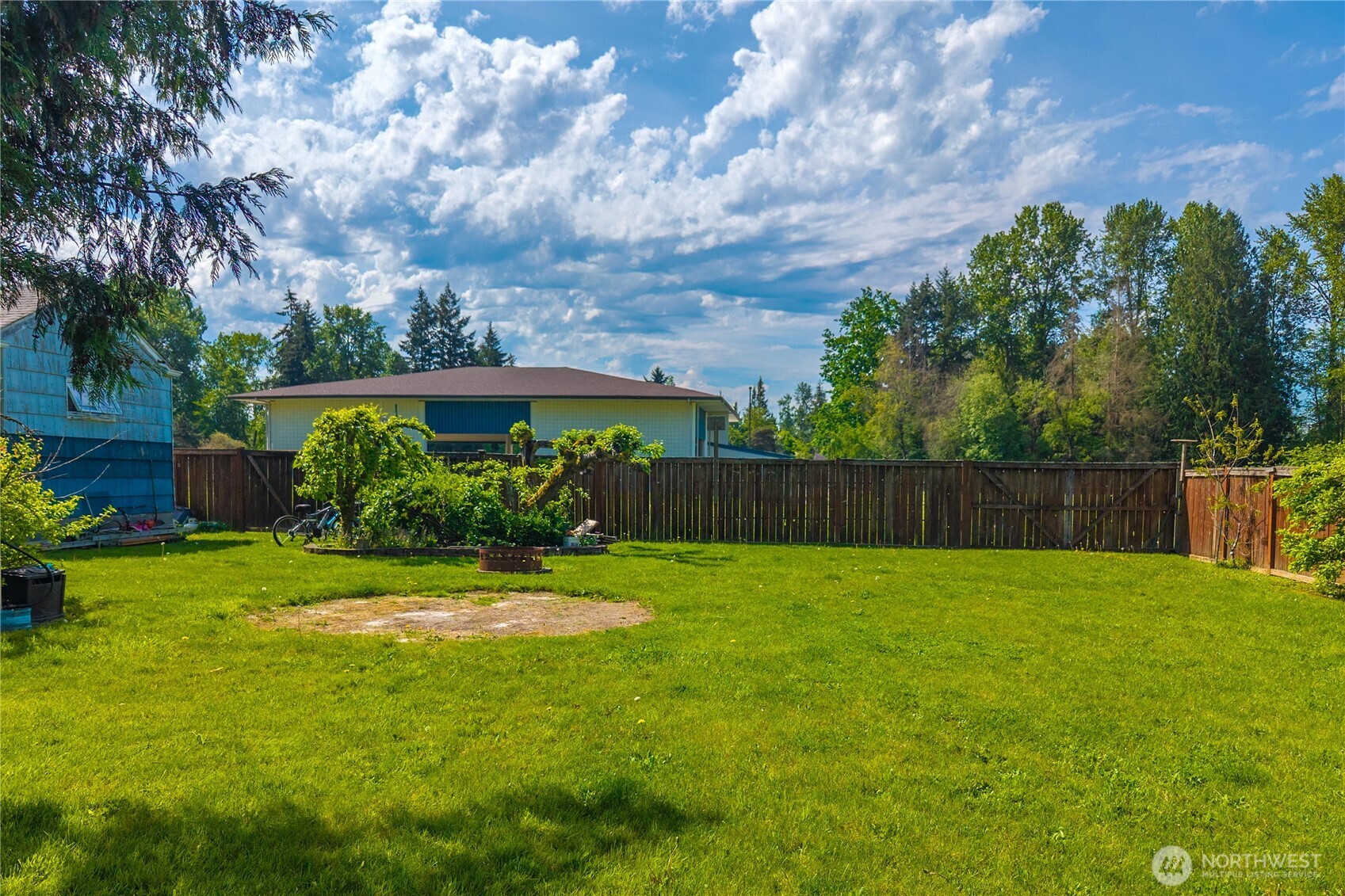 8446 E B Street , Tacoma, WA 98445-2224
