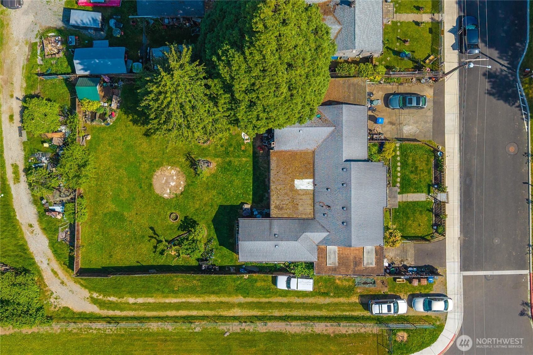 8446 E B Street , Tacoma, WA 98445-2224