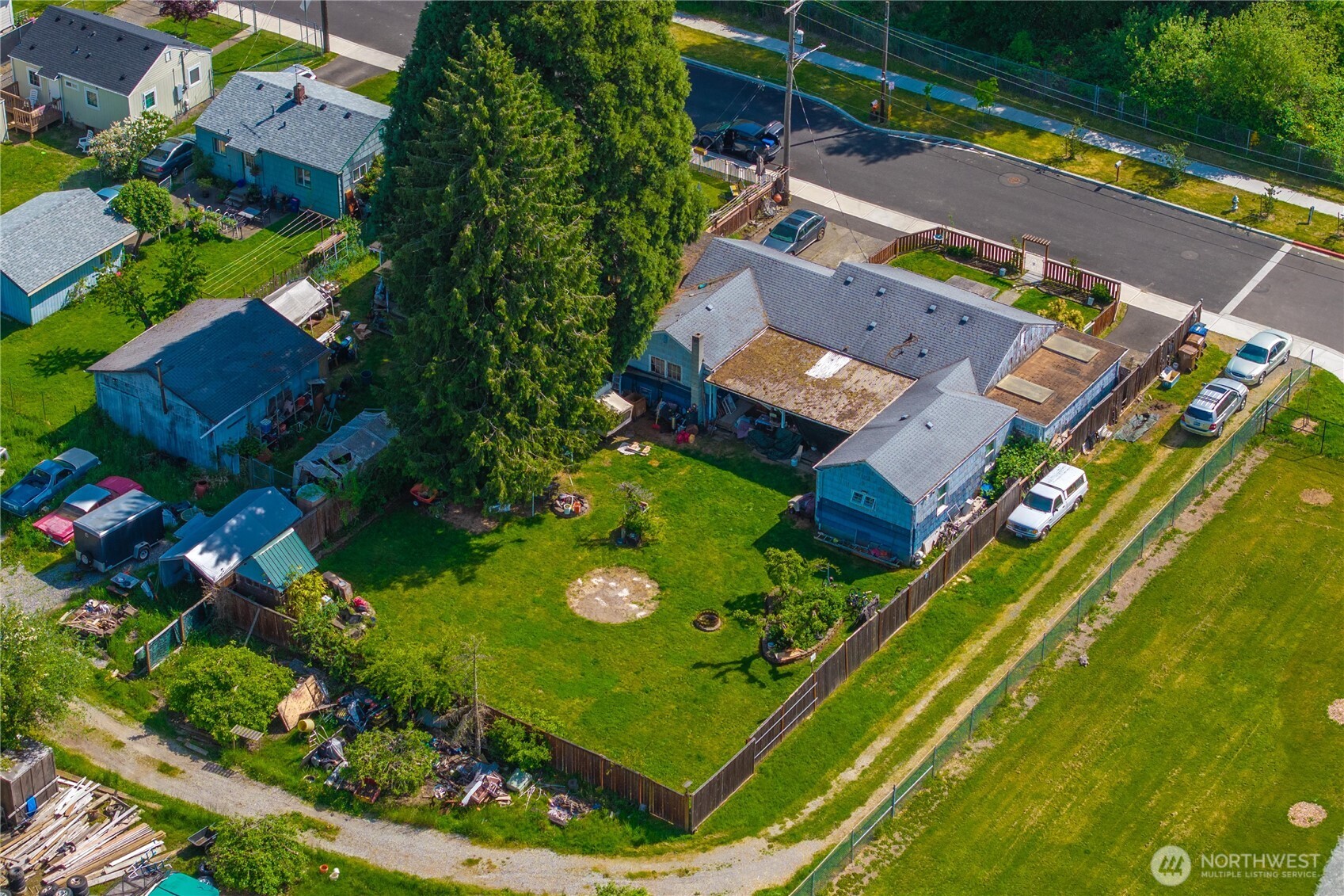 8446 E B Street , Tacoma, WA 98445-2224