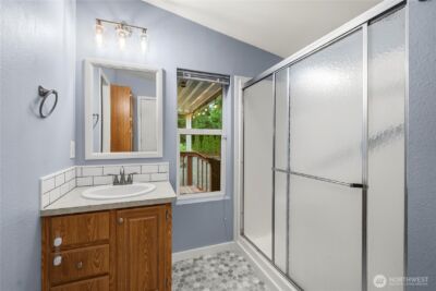 11814 4th Street E, Edgewood, WA 98372 - Photo 18