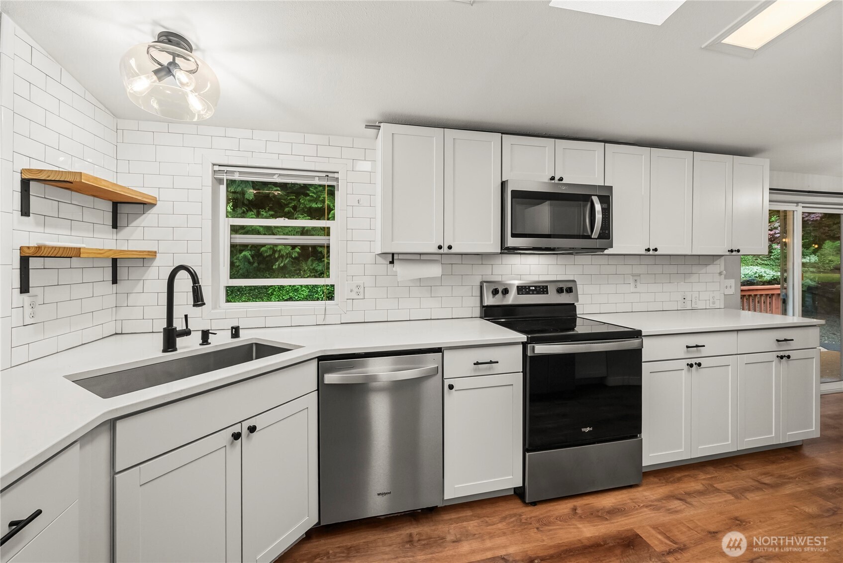 11814 4th Street E, Edgewood, WA 98372