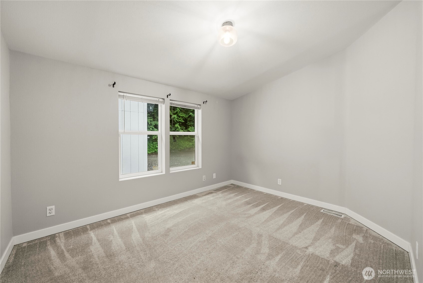 11814 4th Street E, Edgewood, WA 98372