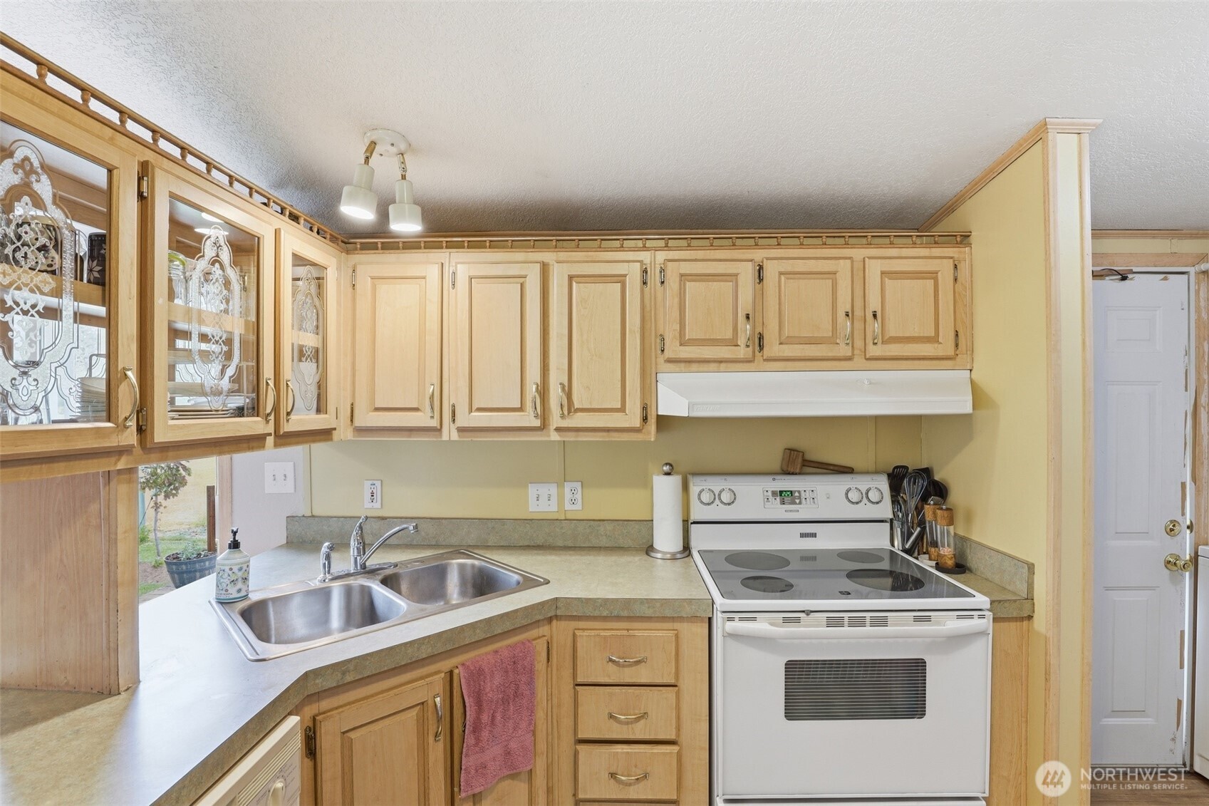 36499 Teel Hill Road N, Davenport, WA 99122