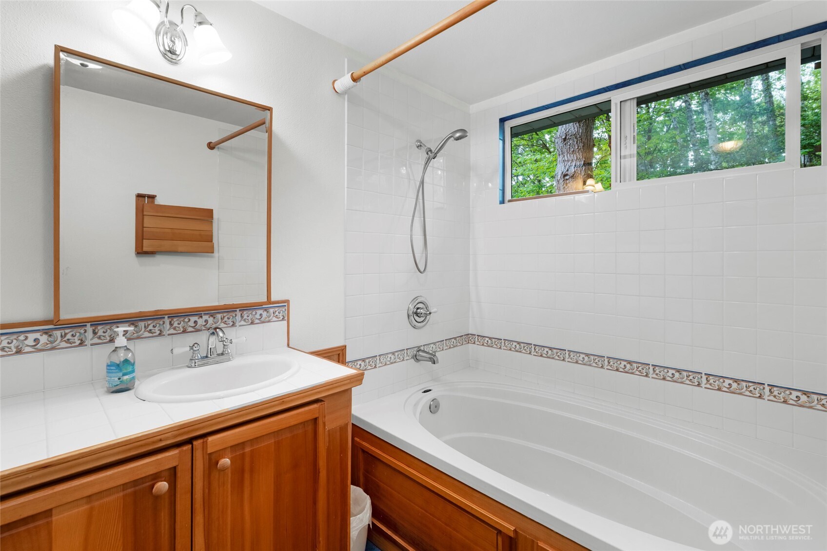 2815 46th Avenue NW, Olympia, WA 98502