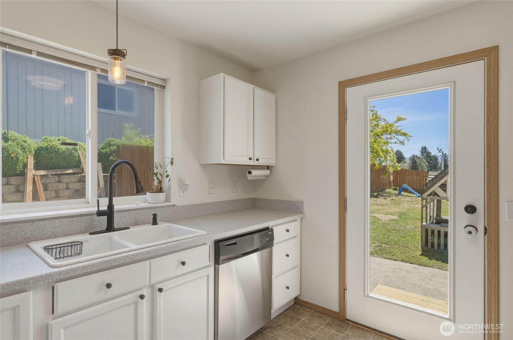 3935 NE Vista Del Rey Drive , East Wenatchee, WA 98802