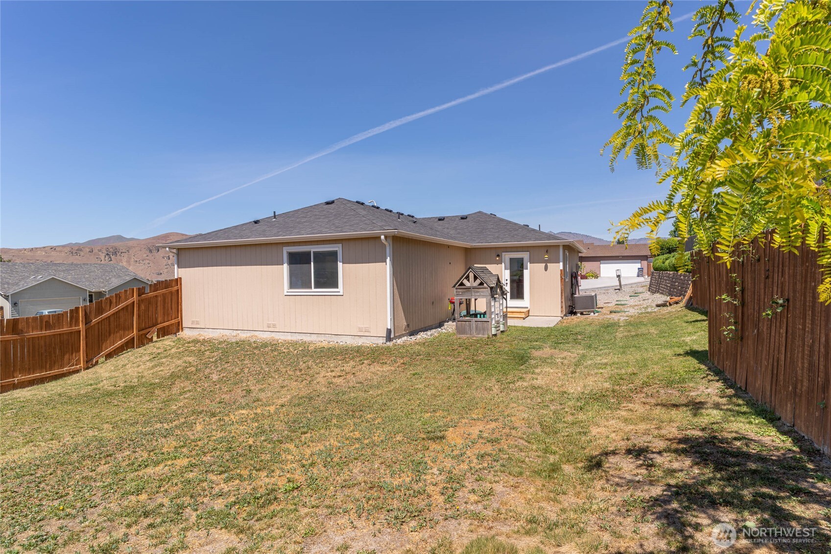 3935 NE Vista Del Rey Drive , East Wenatchee, WA 98802