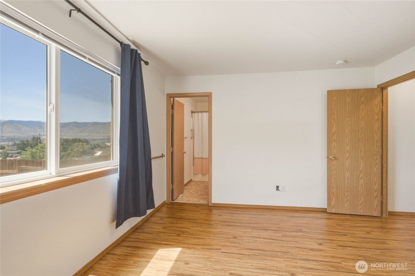 3935 NE Vista Del Rey Drive , East Wenatchee, WA 98802