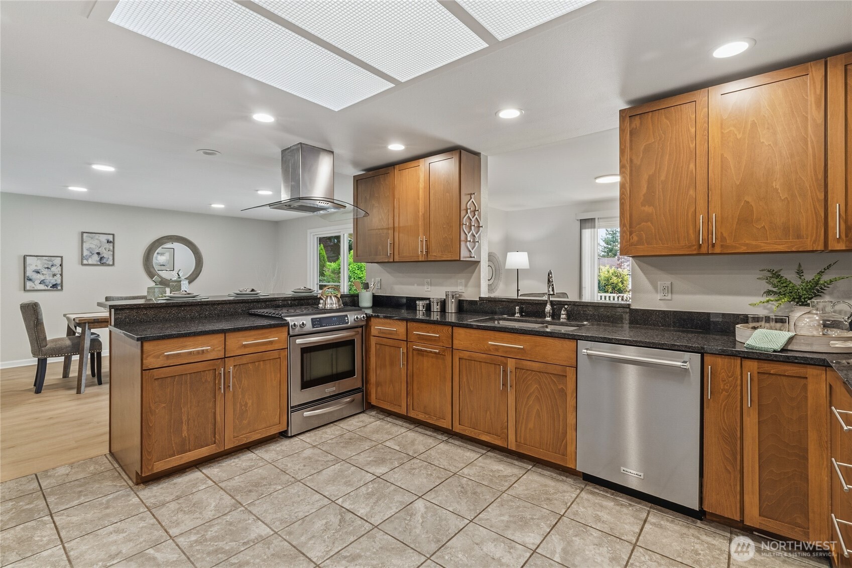 2017 Jones Circle SE, Renton, WA 98055