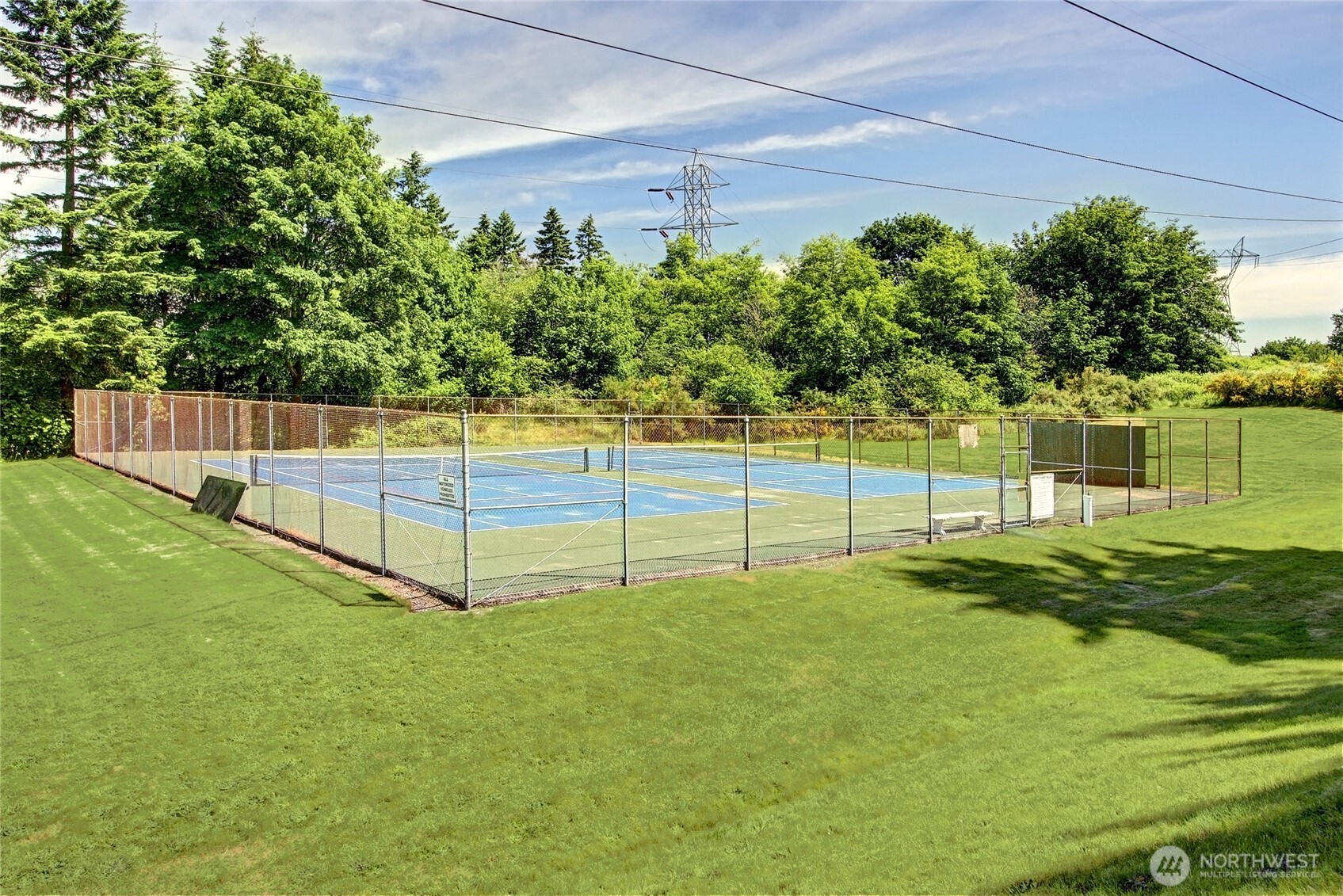 2017 Jones Circle SE, Renton, WA 98055
