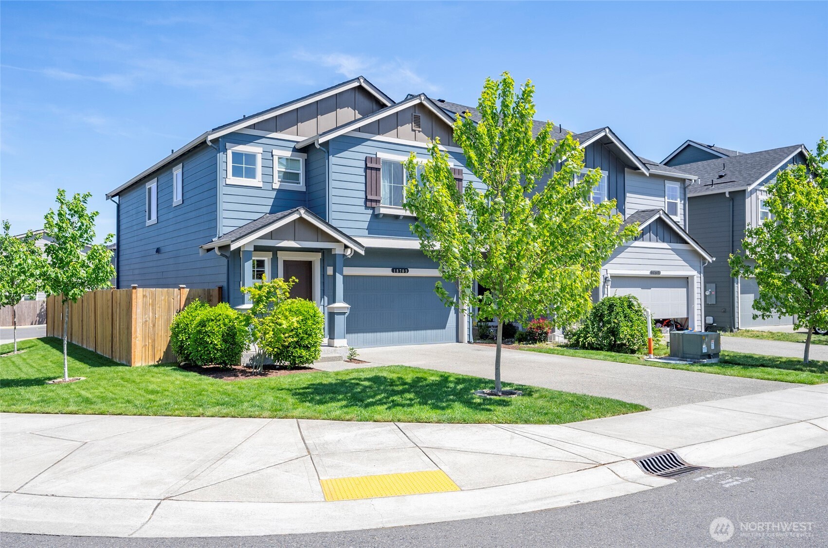 18703 108th Avenue E, Puyallup, WA 98374-5673