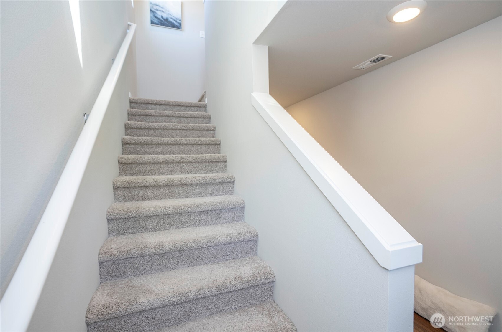 18703 108th Avenue E, Puyallup, WA 98374-5673