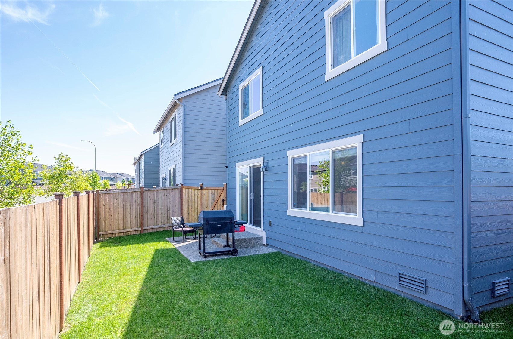 18703 108th Avenue E, Puyallup, WA 98374-5673