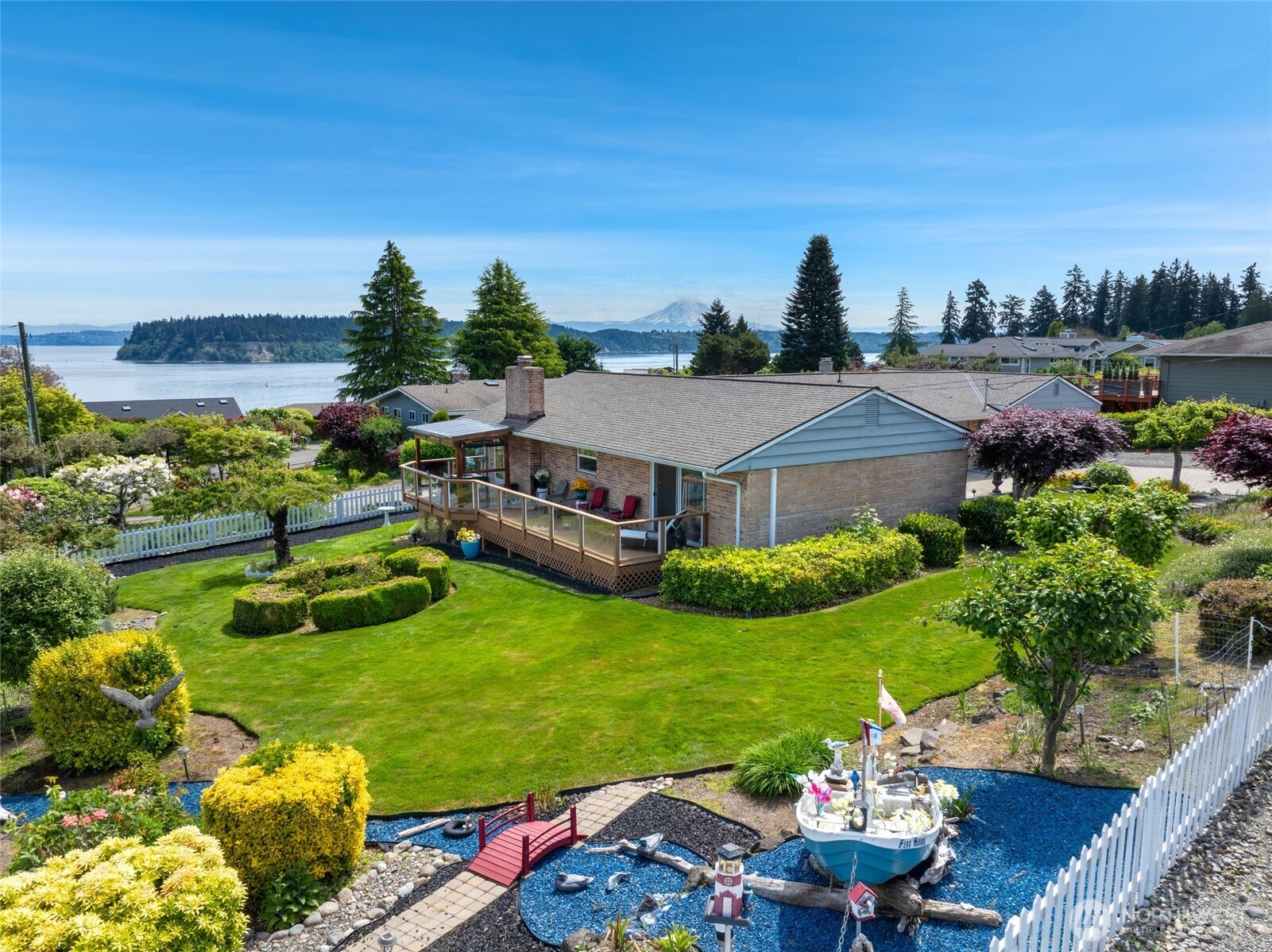 6917 Rainier Avenue , Gig Harbor, WA 98335