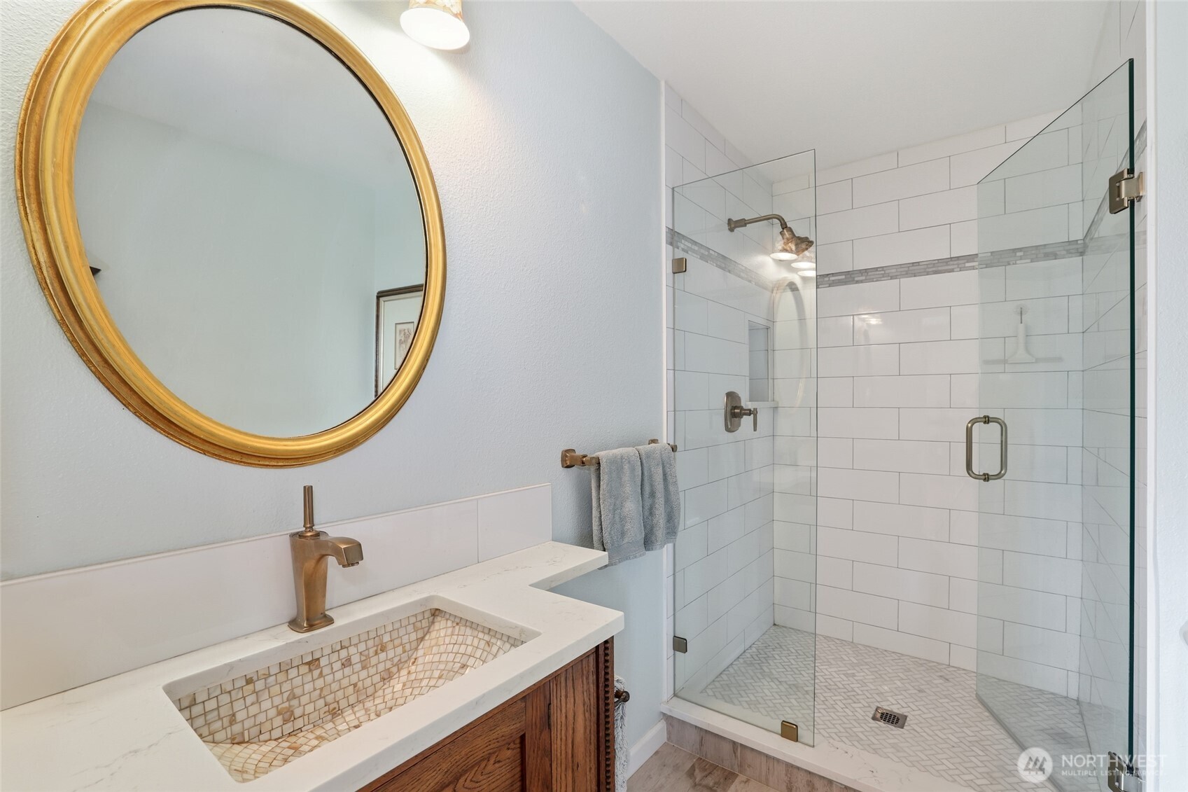 6917 Rainier Avenue , Gig Harbor, WA 98335