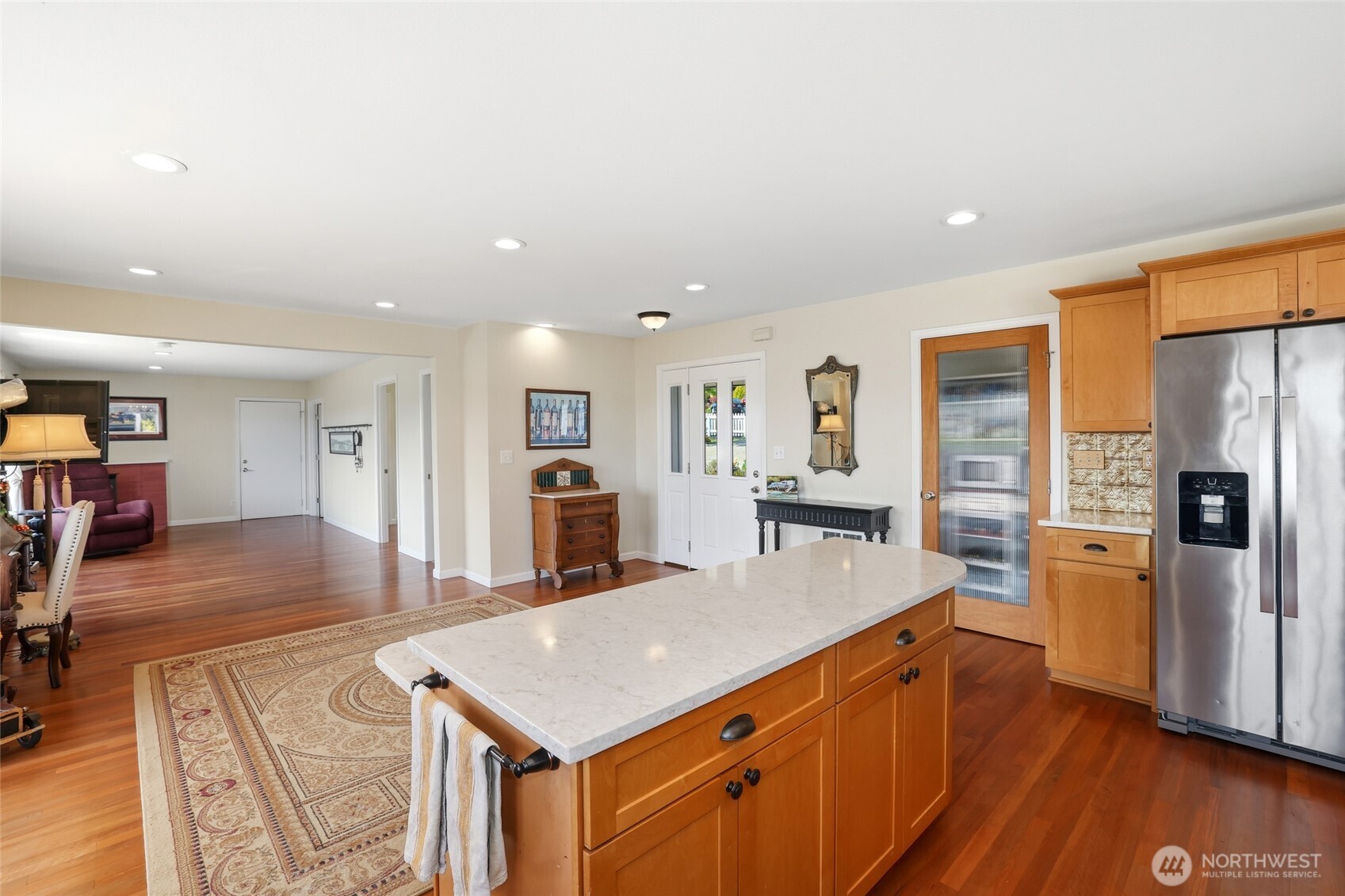 6917 Rainier Avenue , Gig Harbor, WA 98335