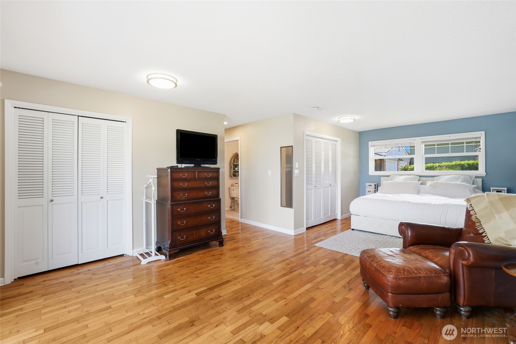 6917 Rainier Avenue , Gig Harbor, WA 98335
