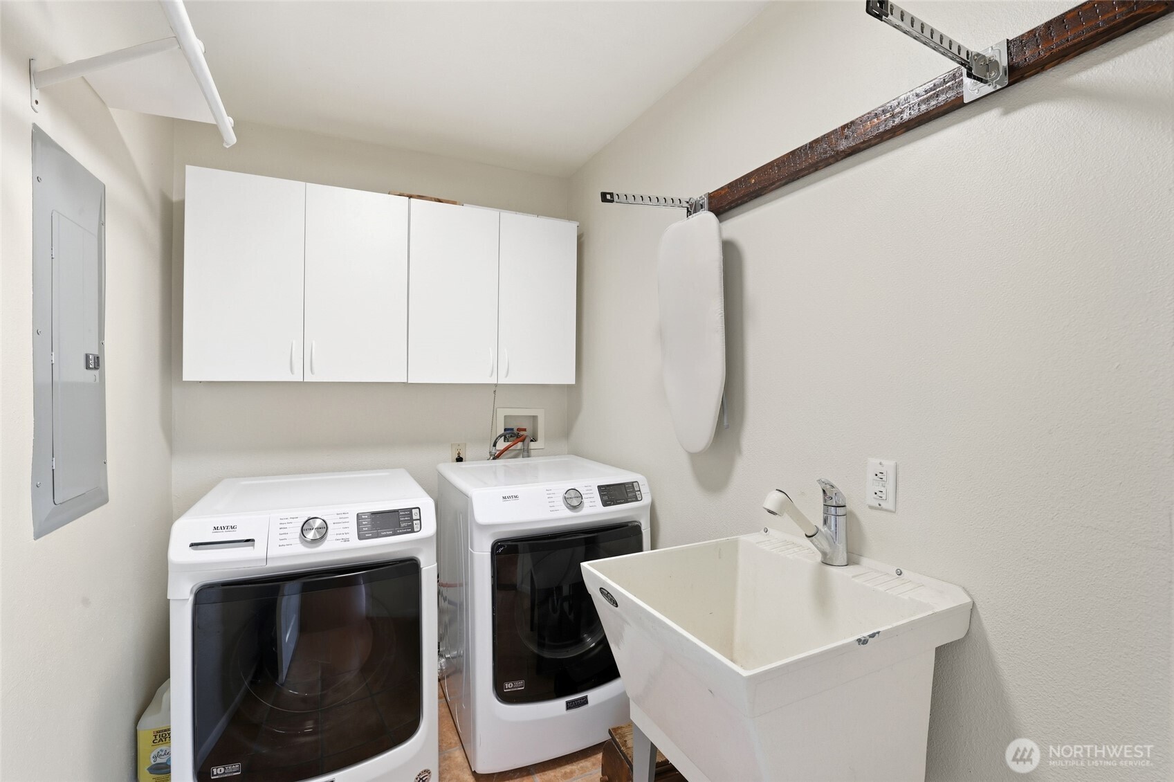 6917 Rainier Avenue , Gig Harbor, WA 98335