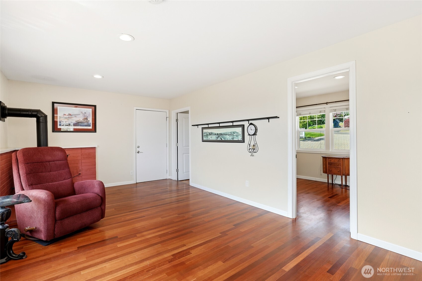 6917 Rainier Avenue , Gig Harbor, WA 98335